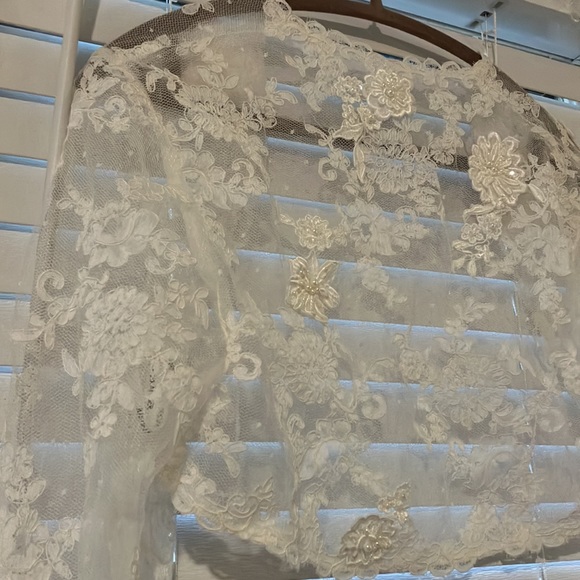 Bridal Bolero - Picture 8 of 12